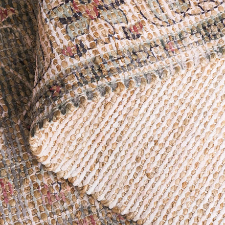 Safavieh Saffron 2'-3" x 8'-0" Rug in Natural / Green