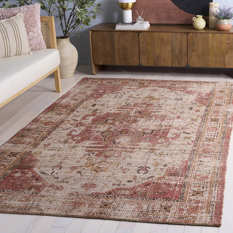 Safavieh Saffron 4'-0" x 6'-0" Rug in Ivory / Pink
