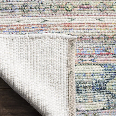 Safavieh Saffron 4'-0" x 6'-0" Rug in Cream / Blue