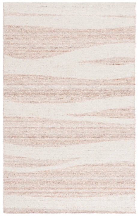 Safavieh Sahara 4'-0" x 6'-0" Rug in Natural / Ivory