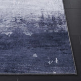 Safavieh Santa Monica 4'-0" x 6'-0" Rug in Light Grey / Grey