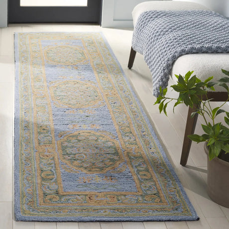 Safavieh Savonnerie 2'-3" x 8'-0" Rug in Pink / Gold