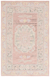 Safavieh Savonnerie 4'-0" x 6'-0" Rug in Pink / Beige