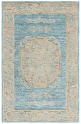 Safavieh Savonnerie 4'-0" x 6'-0" Rug in Blue / Beige