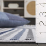 Safavieh Saylor 100 4'-0" x 6'-0" Rug in Ivory / Blue Grey