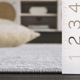 Safavieh Saylor 100 4'-0" x 6'-0" Rug in Ivory