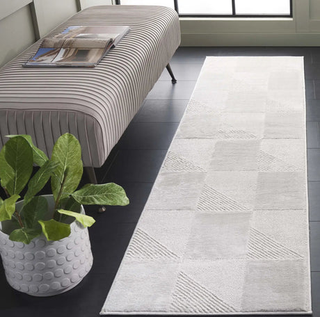Safavieh Saylor 100 2'-0" x 8'-0" Rug in Ivory