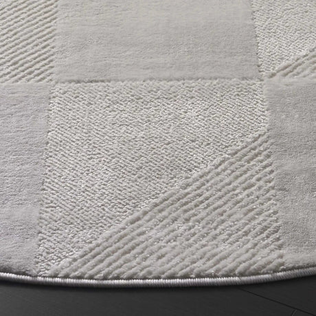 Safavieh Saylor 100 6'-3" x 6'-3" Rug in Ivory
