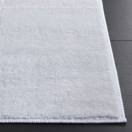 Safavieh Saylor 100 4'-0" x 6'-0" Rug in Ivory