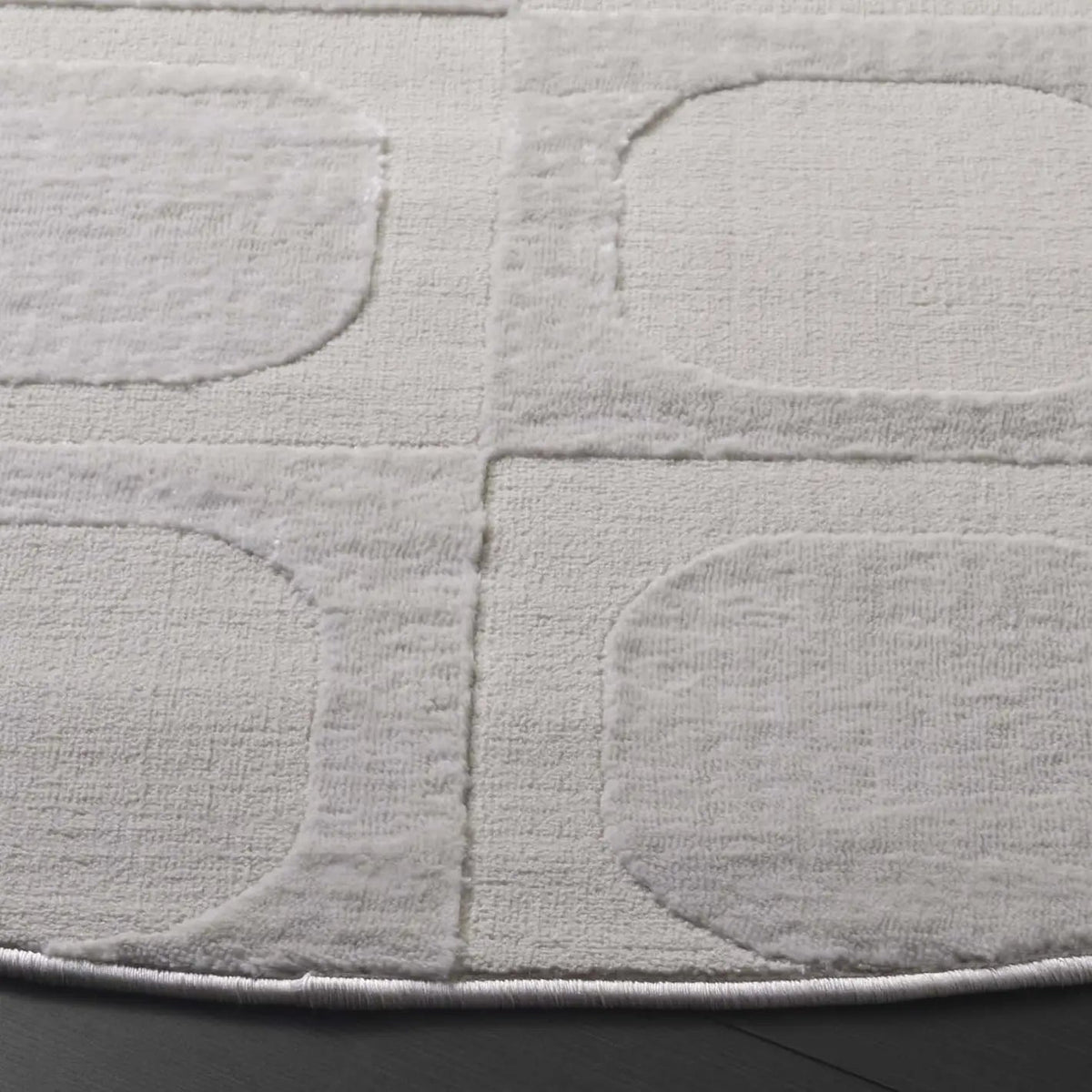 Safavieh Saylor 100 6'-3" x 6'-3" Rug in Ivory