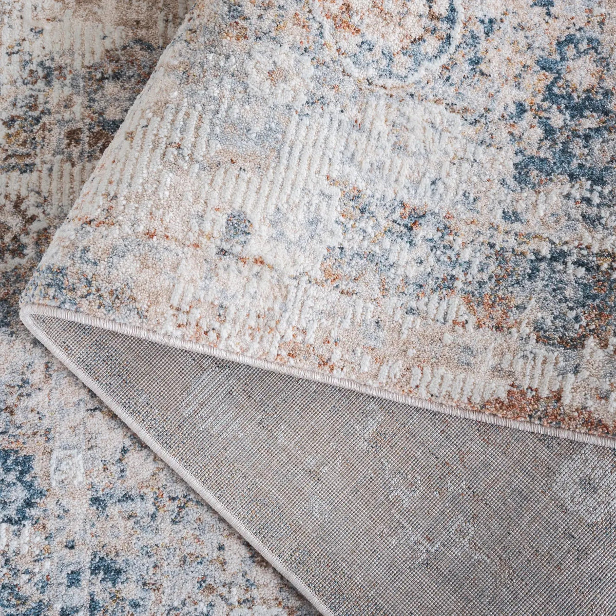 Safavieh Scarlett 400 4'-0" x 6'-0" Rug in Beige / Blue Ivory