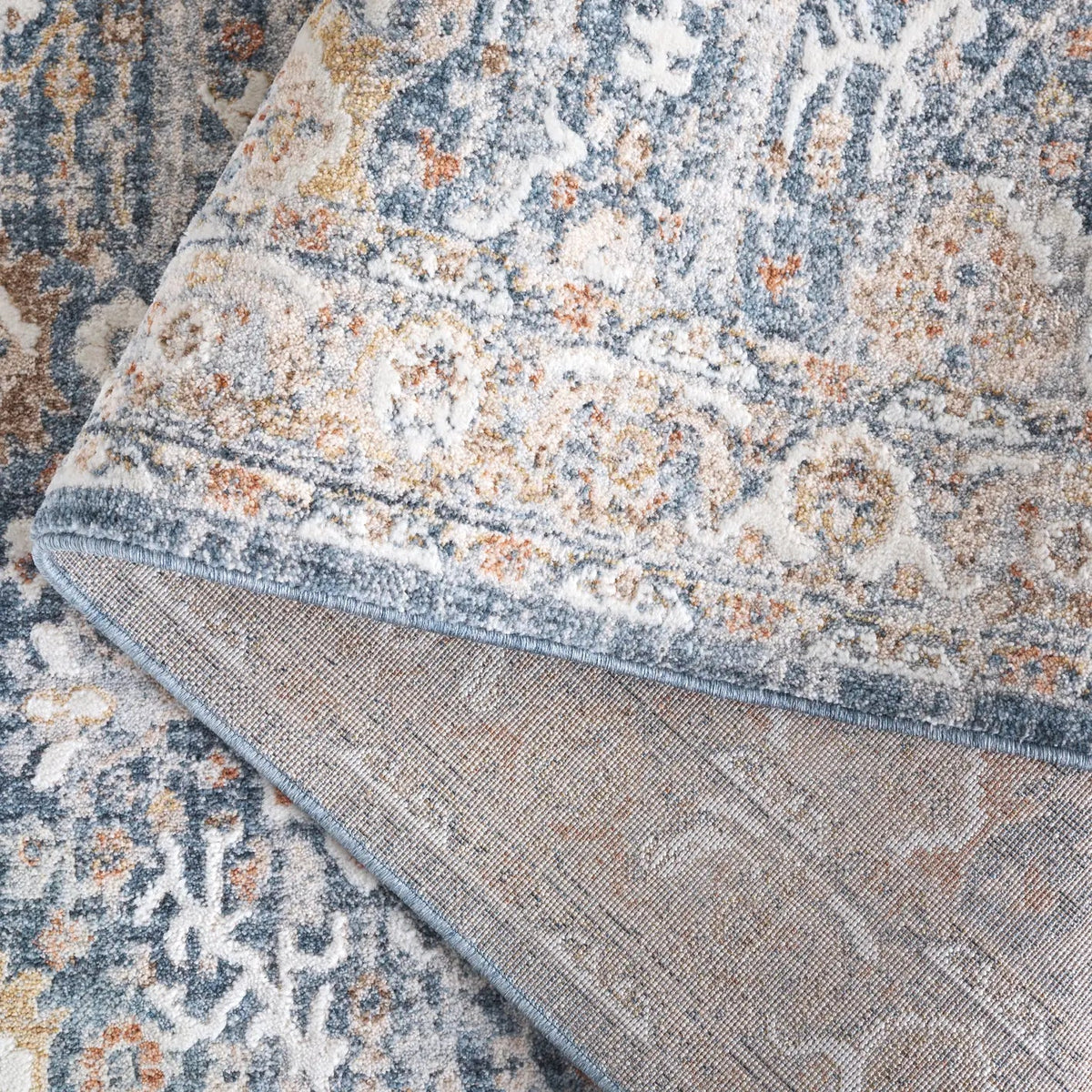 Safavieh Scarlett 400 4'-0" x 6'-0" Rug in Blue / Ivory Rust