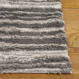 Safavieh Seattle Shag 900 4'-0" x 6'-0" Rug in Ivory / Grey