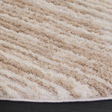 Safavieh Seattle Shag 900 6'-7" x 6'-7" Rug in Ivory / Beige