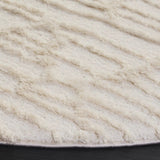Safavieh Seattle Shag 900 6'-7" x 6'-7" Rug in Ivory