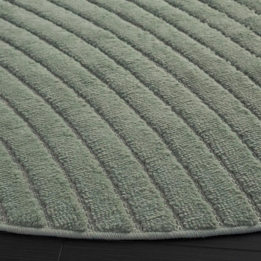 Safavieh Selena 6'-7" x 6'-7" Rug in Green