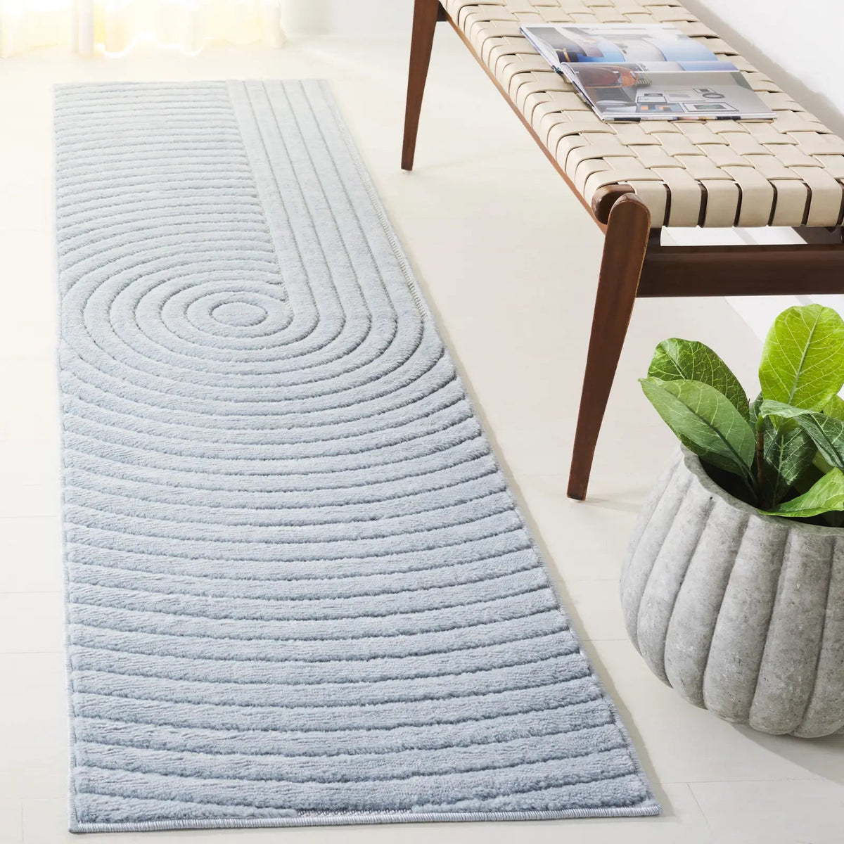 Safavieh Selena 2'-2" x 8'-0" Rug in Blue