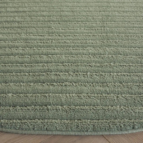 Safavieh Selena 6'-7" x 6'-7" Rug in Green