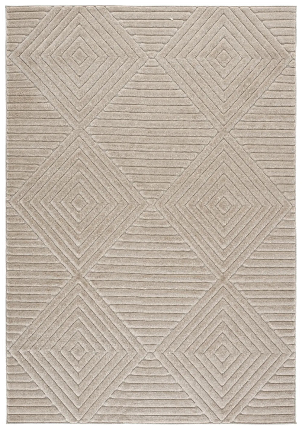 Safavieh Selena 5'-3" x 7'-6" Rug in Beige