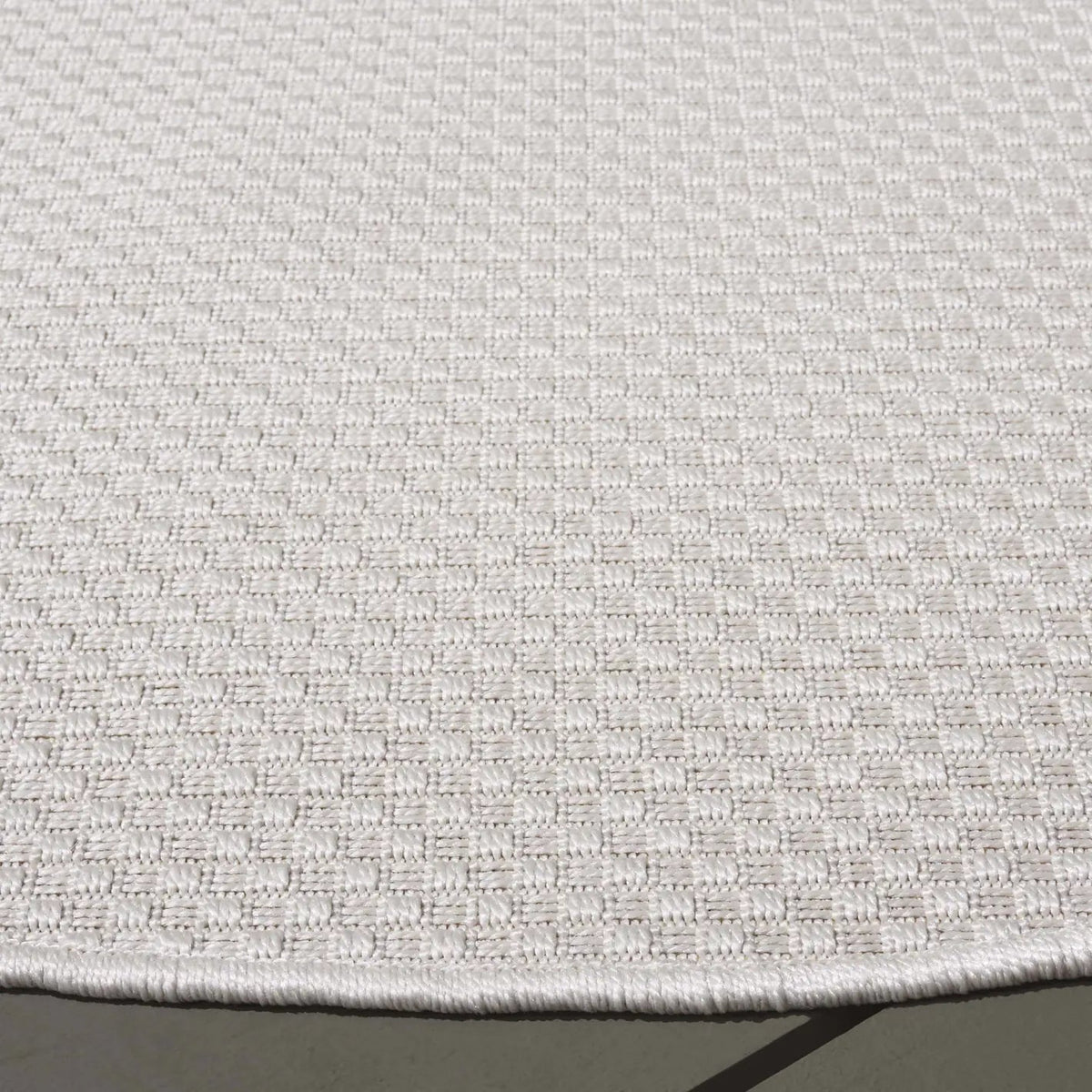 Safavieh Sisal All-Weather 6'-7" x 6'-7" Rug in Ivory