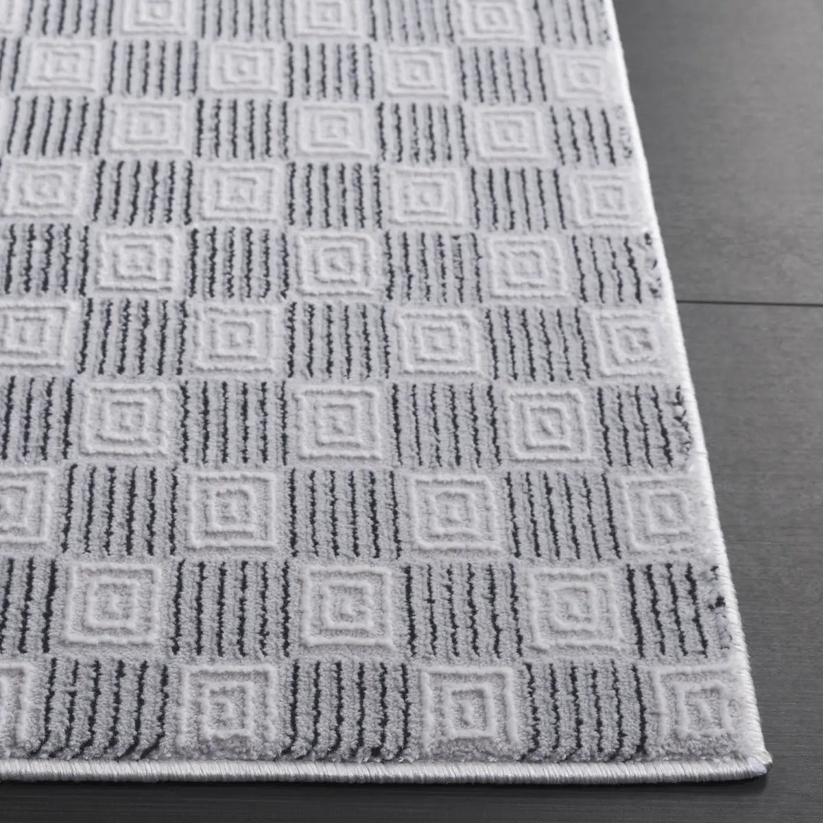 Safavieh Slate 700 4'-0" x 6'-0" Rug in Grey / Ivory Black