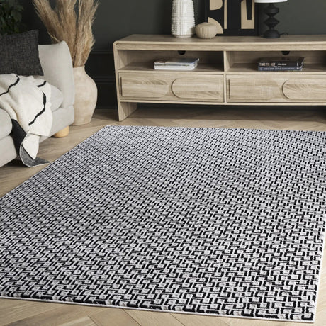 Safavieh Slate 700 4'-0" x 6'-0" Rug in Ivory / Black
