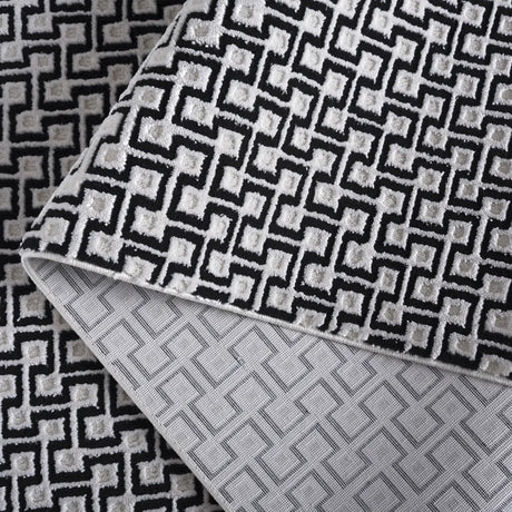 Safavieh Slate 700 4'-0" x 6'-0" Rug in Ivory / Black
