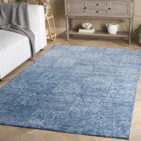 Safavieh Soho 4'-0" x 6'-0" Rug in Dark Blue / Ivory