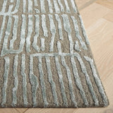 Safavieh Soho 4'-0" x 6'-0" Rug in Green / Brown