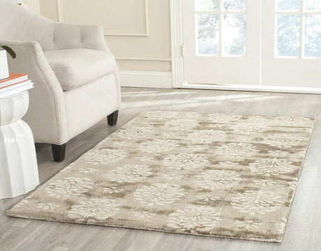 Safavieh Soho 3'-6" x 5'-6" Rug in Beige / Ivory
