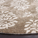 Safavieh Soho 6'-0" x 6'-0" Rug in Beige / Ivory