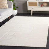 Safavieh Soho 4'-0" x 6'-0" Rug in Beige / Ivory