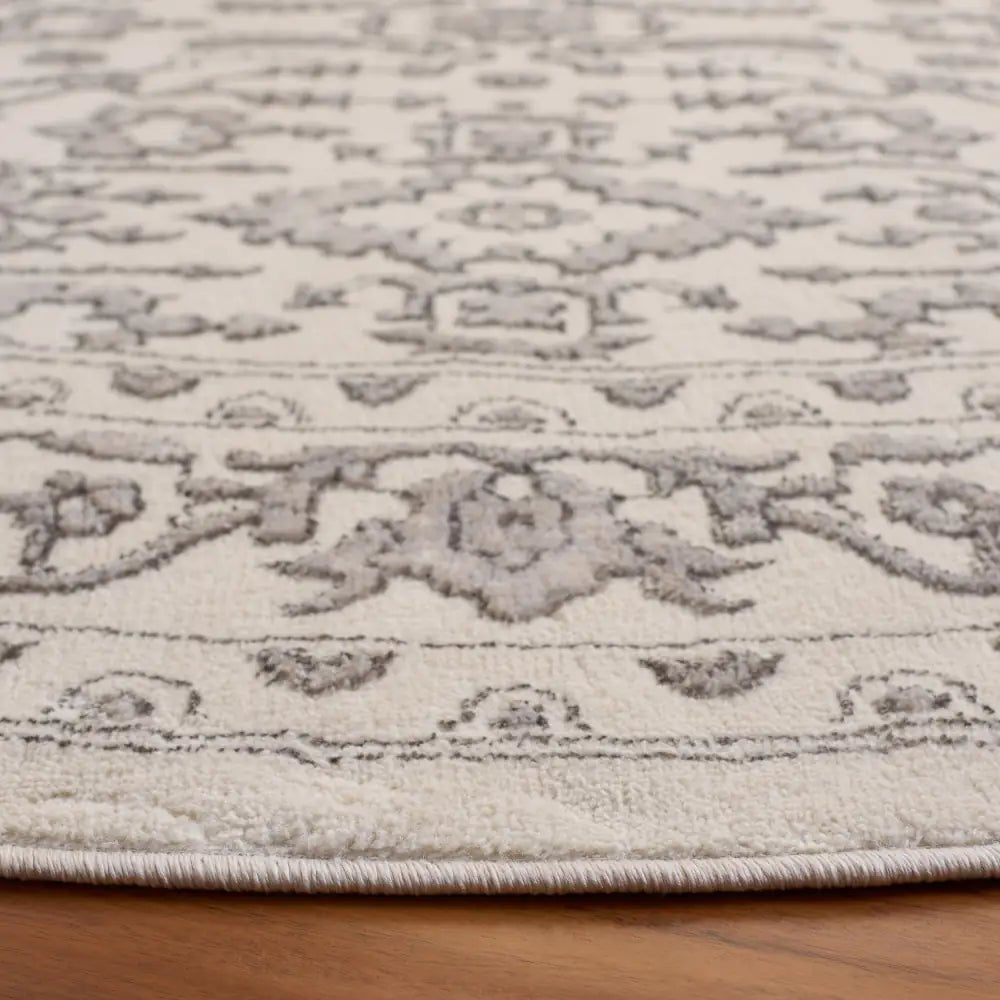 Safavieh Spectrum 6'-7" x 6'-7" Rug in Ivory / Grey