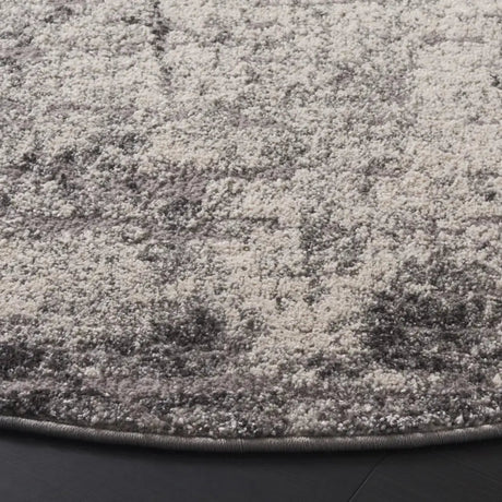 Safavieh Spirit 100 6'-7" x 6'-7" Rug in Ivory / Grey