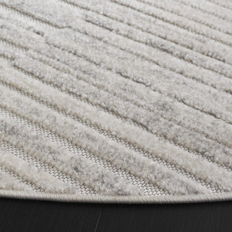 Safavieh Stella 6'-7" x 6'-7" Rug in Ivory / Grey