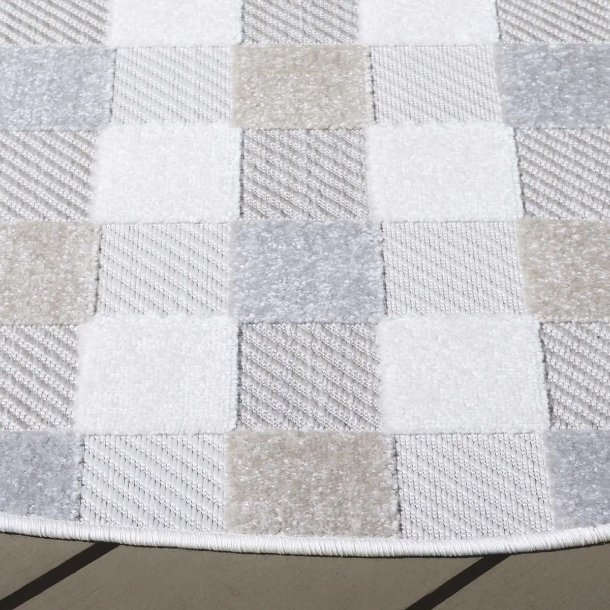 Safavieh Stella 6'-7" x 6'-7" Rug in Ivory / Grey Beige