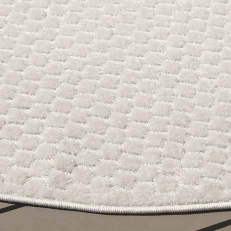 Safavieh Stella 6'-7" x 6'-7" Rug in Ivory
