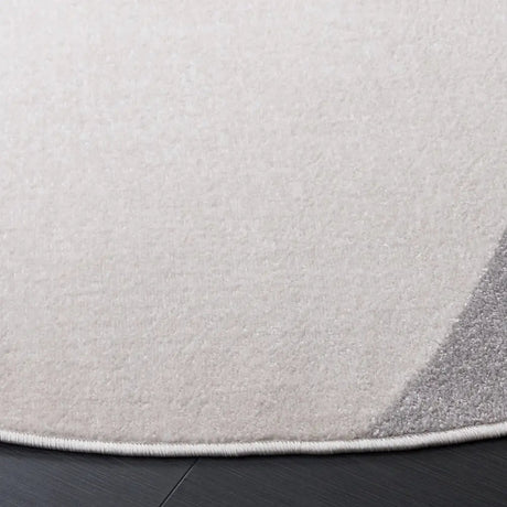 Safavieh Stella 6'-7" x 6'-7" Rug in Ivory / Grey