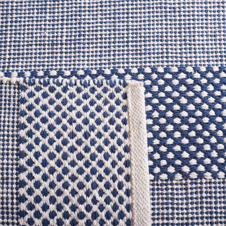 Safavieh Striped Kilim Stk802M Ivory/Blue Rug.