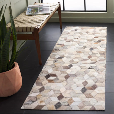 Safavieh Studio Leather 2'-3" x 7'-0" Rug in Grey / Light Brown