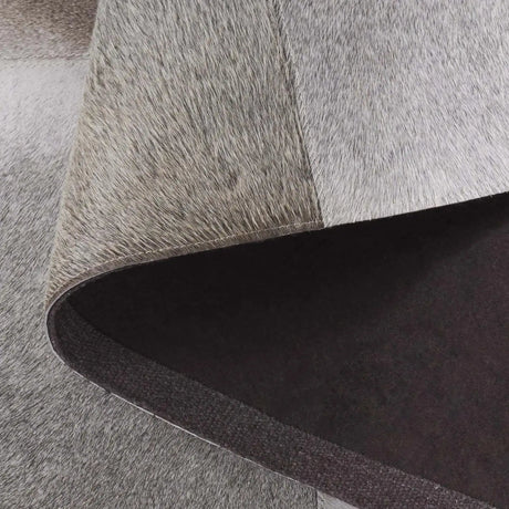 Safavieh Studio Leather 5'-0" x 8'-0" Rug in Grey