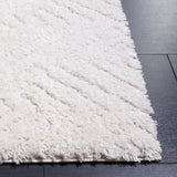 Safavieh Tahoe Shag 4'-0" x 6'-0" Rug in Ivory