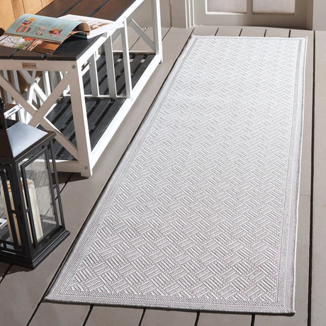 Safavieh Terrace 800 2'-3" x 8'-0" Rug in Grey / Ivory