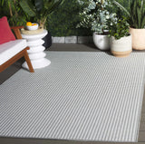 Safavieh Terrace 800 4'-0" x 6'-0" Rug in Grey / Ivory
