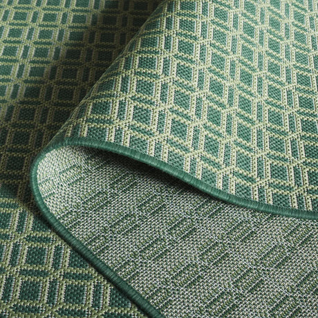 Safavieh Terrace 800 4'-0" x 6'-0" Rug in Dark Green / Light Green
