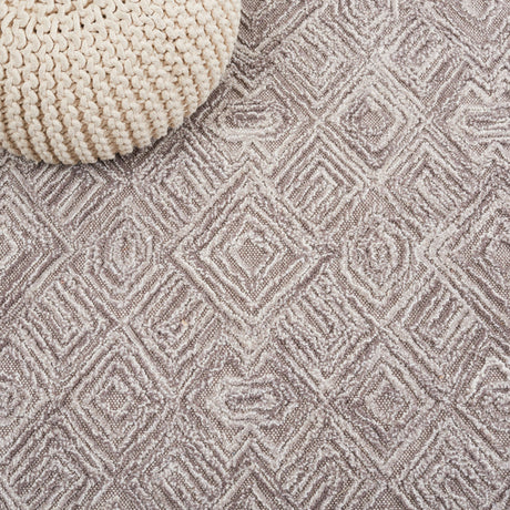 Safavieh Textual Txt201T Brown Rug.