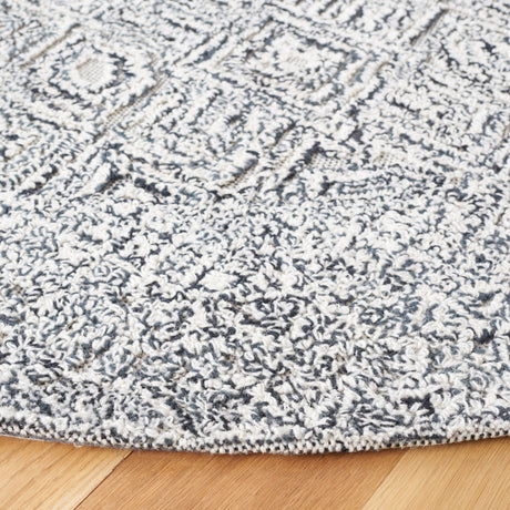 Safavieh Textual Txt201Z Black/Ivory Rug.