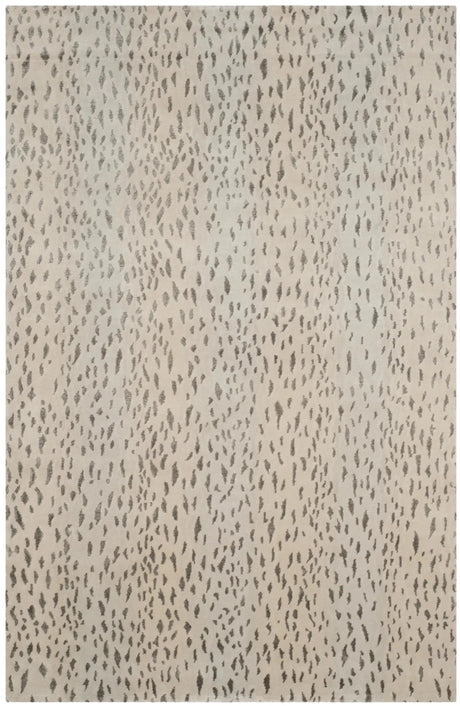 Safavieh Tibetan 6'-0" x 9'-0" Rug in Silver