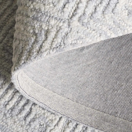 Safavieh Trace 4'-0" x 6'-0" Rug in Grey