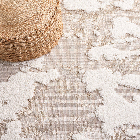 Safavieh Trends Trd100B Beige/Ivory Rug.